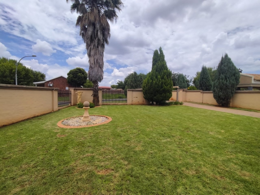 3 Bedroom Property for Sale in Vaal Park North West